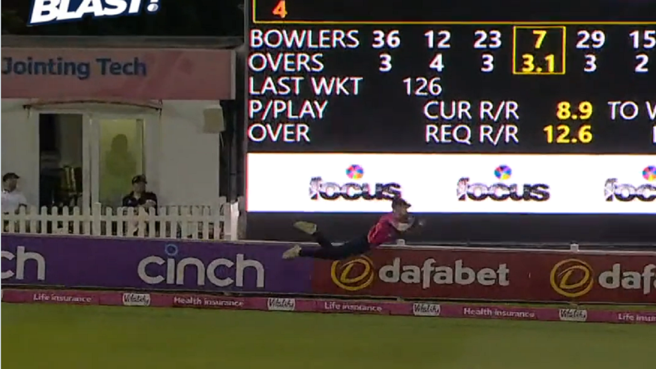 Amazing Catch in Cricket History